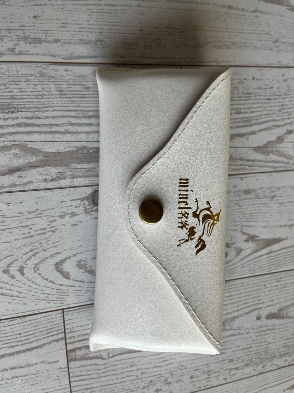 Mincl Glasses Case Snap Closure Soft White Case